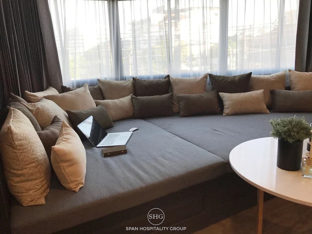 Stay in Style The Heart of Nimman R306AB - photo 16