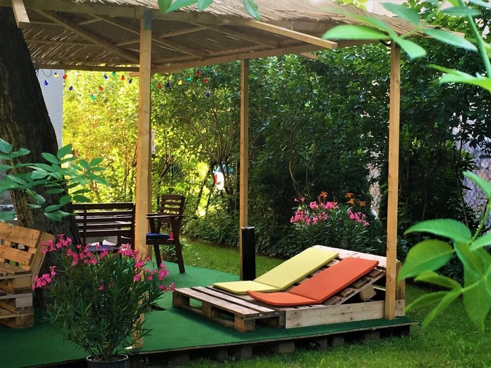 Green Garden Hostel - photo 24