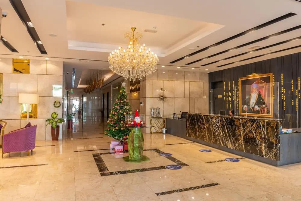 Royal Crown Hotel - photo 25