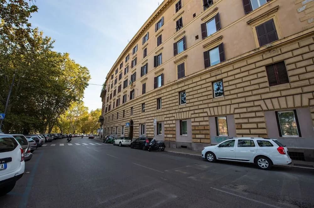 Lungotevere Ripa - main photo