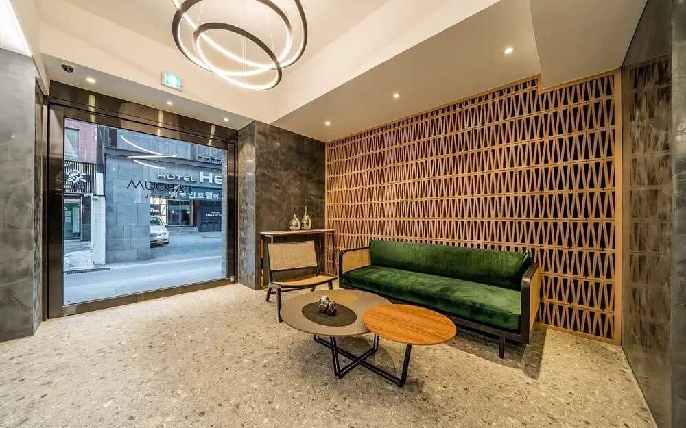 Jongno Hotel Laboum - photo 12