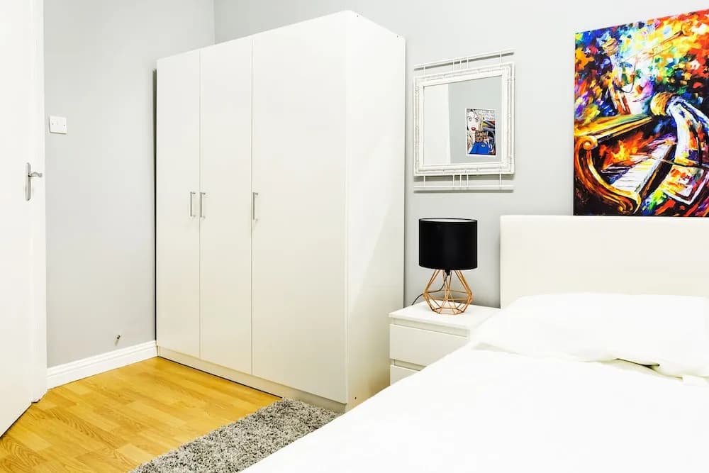 B83 Grove Street Apartments - photo 4