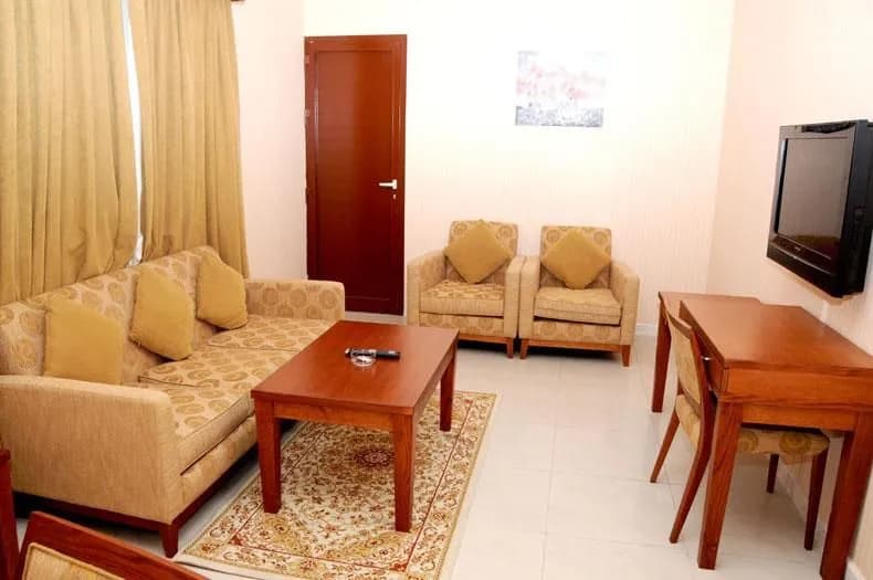 California Suites Hotel - photo 4
