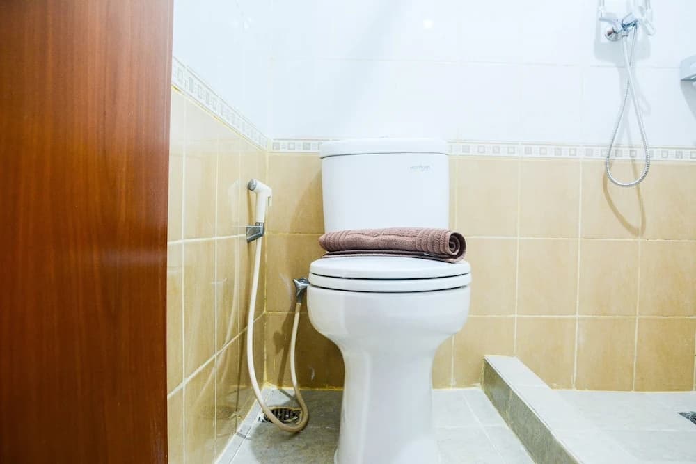 Strategic 2BR City View Grand Palace Kemayoran Apartment By Travelio - photo 8