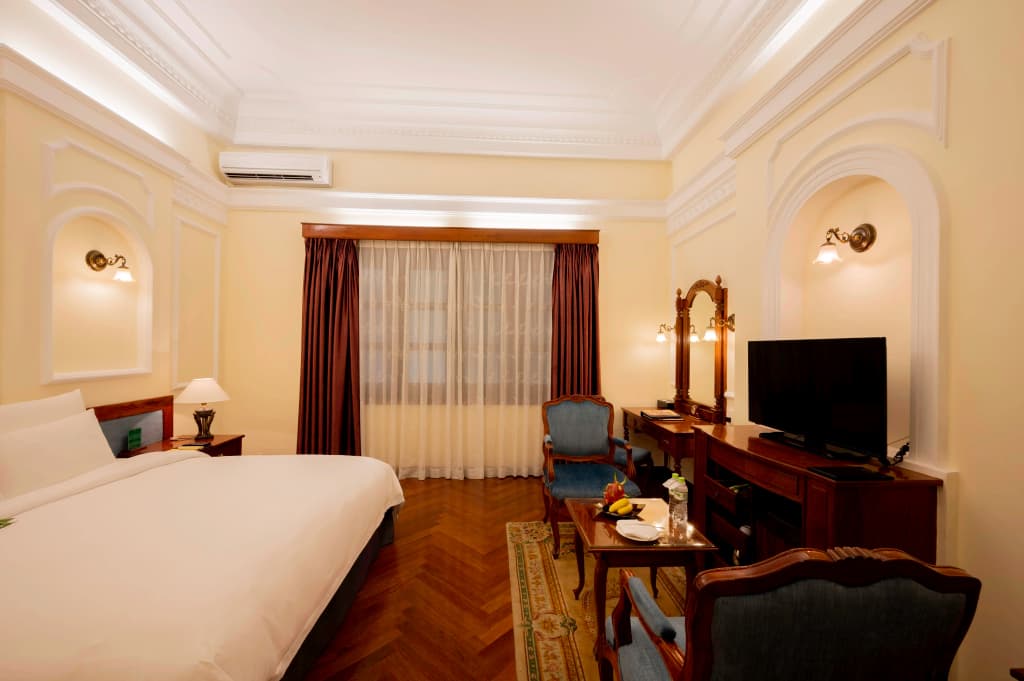 Hotel Majestic Saigon - photo 5