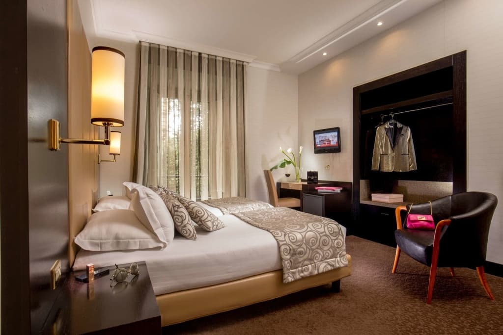 Savoy Hotel - photo 17