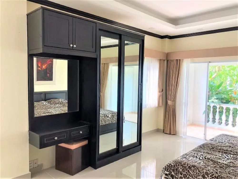Large Ground Floor Studio at Baan Suan Lalana - photo 2