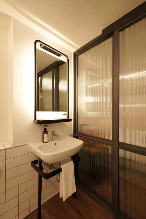 Wonderwall Hotel - photo 9