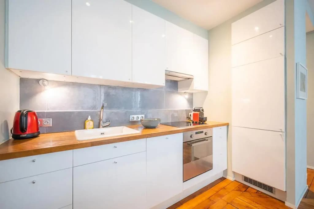 Private Apartment - Balcony - Bastille - photo 12