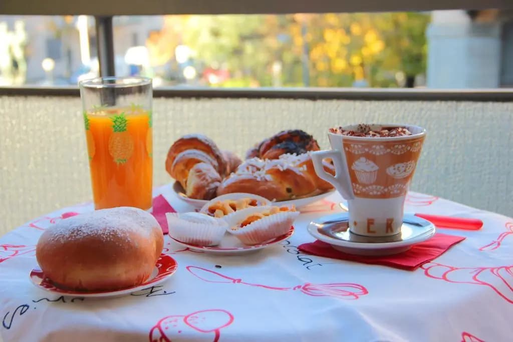 Red Velvet Guest House - photo 6
