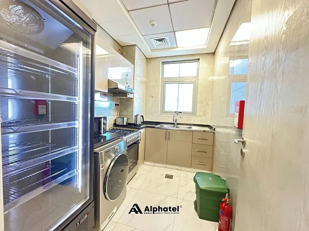 Alphatel Hostel-Dubai World Trade Centre - photo 4