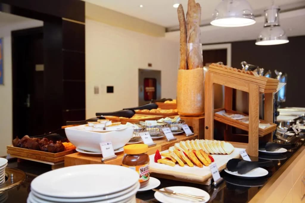 Premier Inn Doha Airport Hotel - photo 20