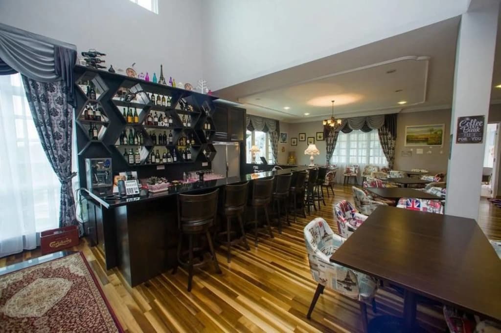 Smurf Inn Homestay - photo 16