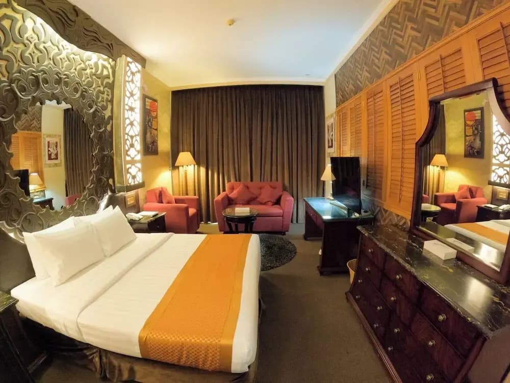 Knight Armour Hotel - photo 28