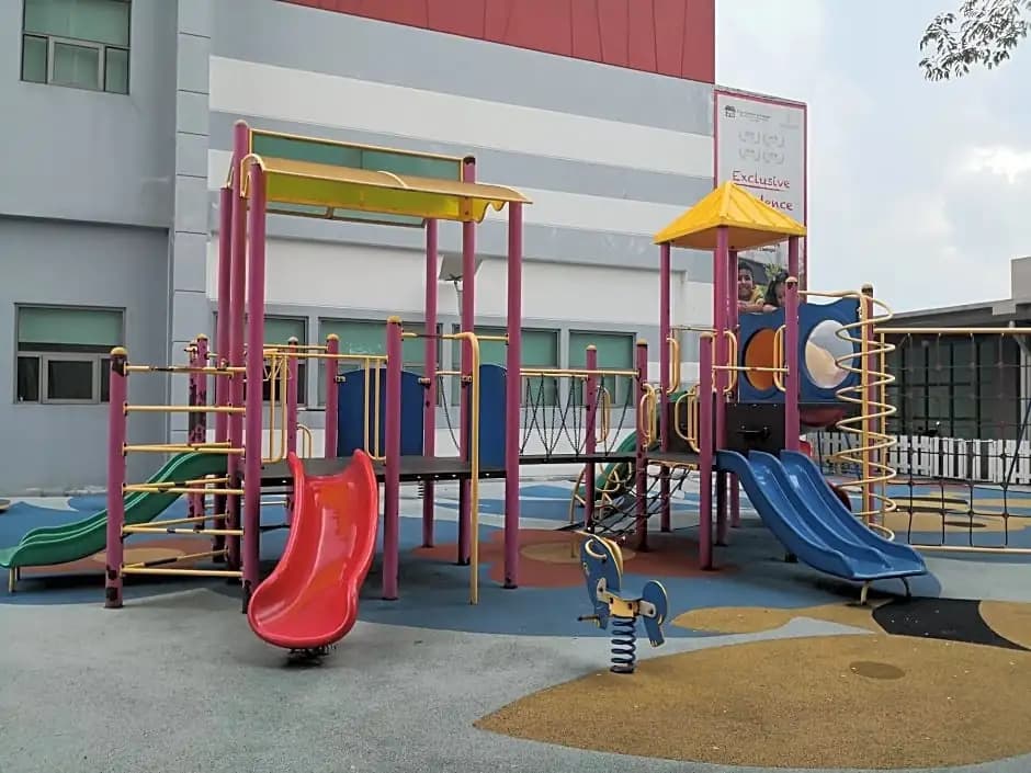 Work FrHome,10AM-6PM DAY USE, Shaftsbury@Cyberjaya - photo 9