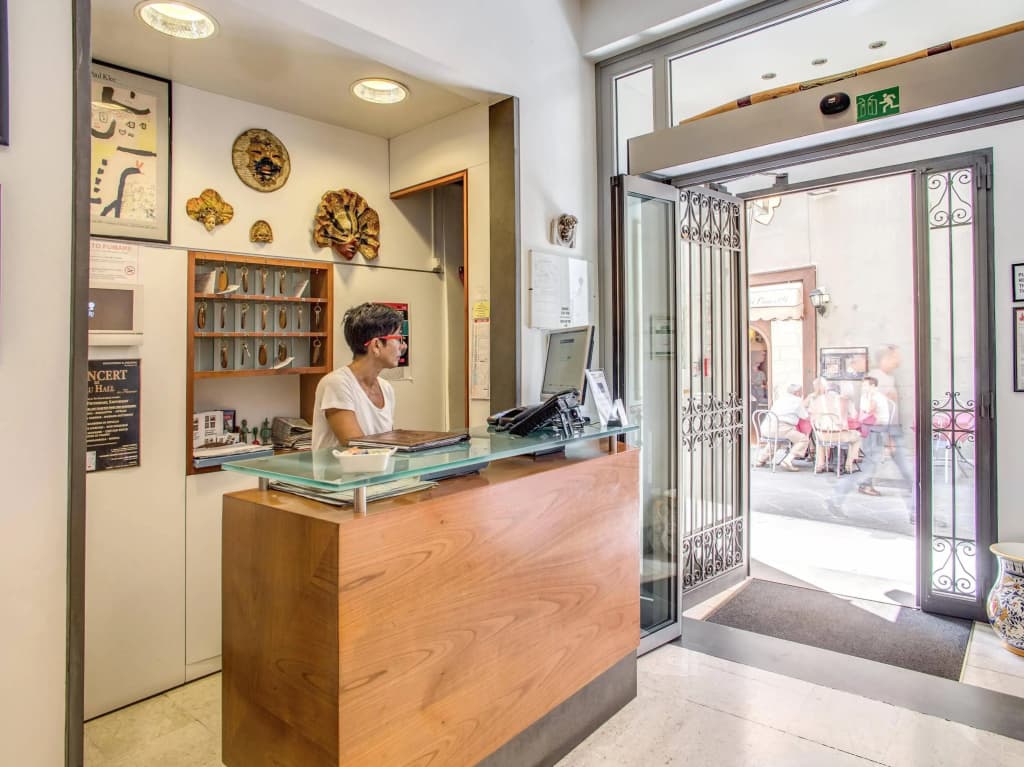 Hotel Nuova Italia - photo 2