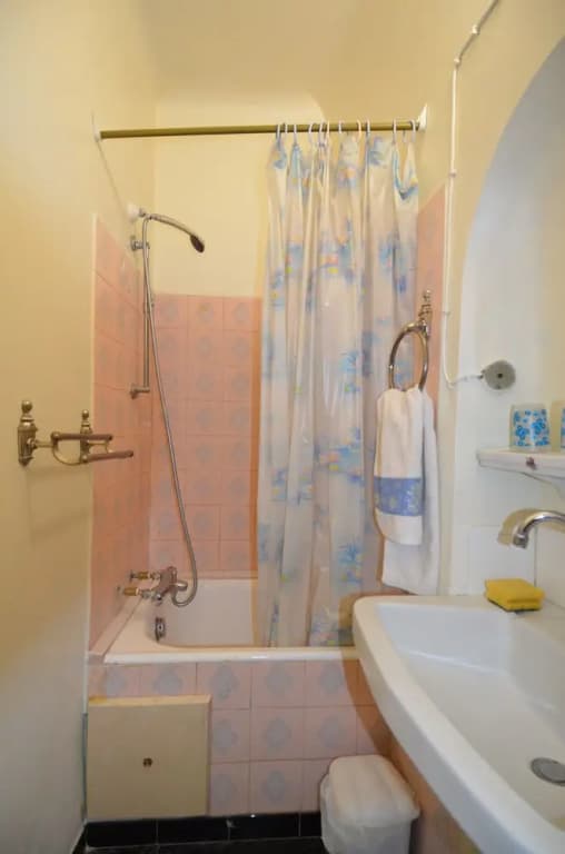 Period apartment 5 period in Old Nice near tramway - photo 8