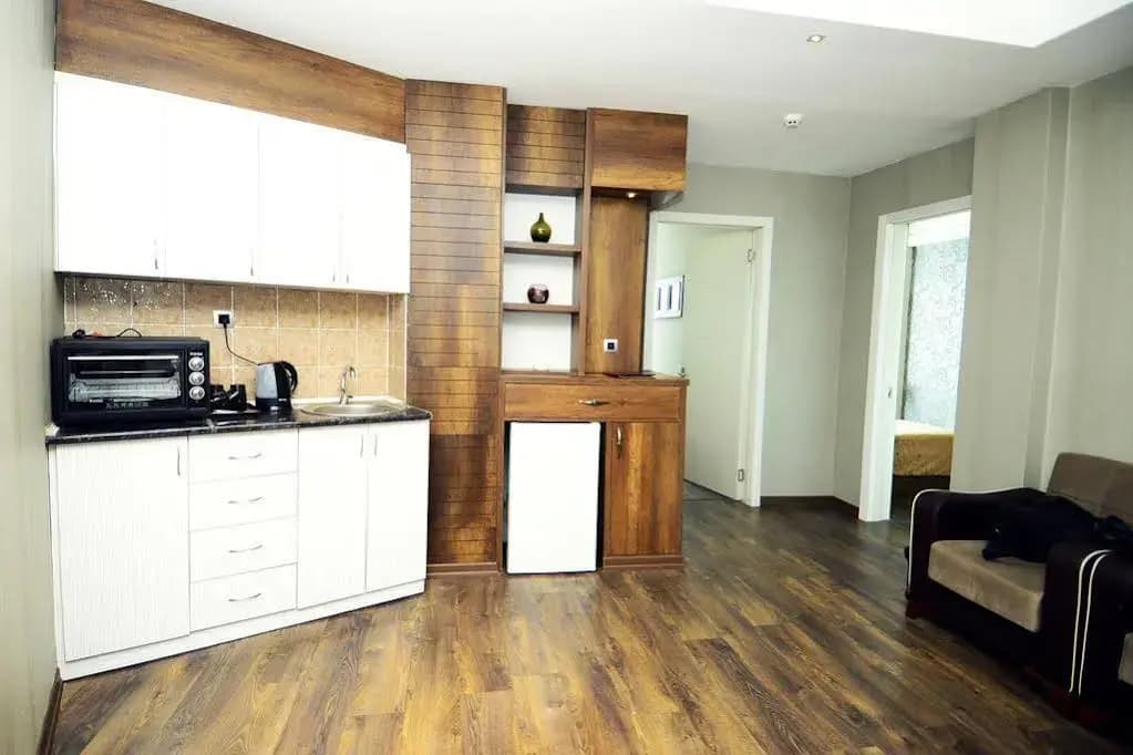 Green Queen Hotel - photo 31