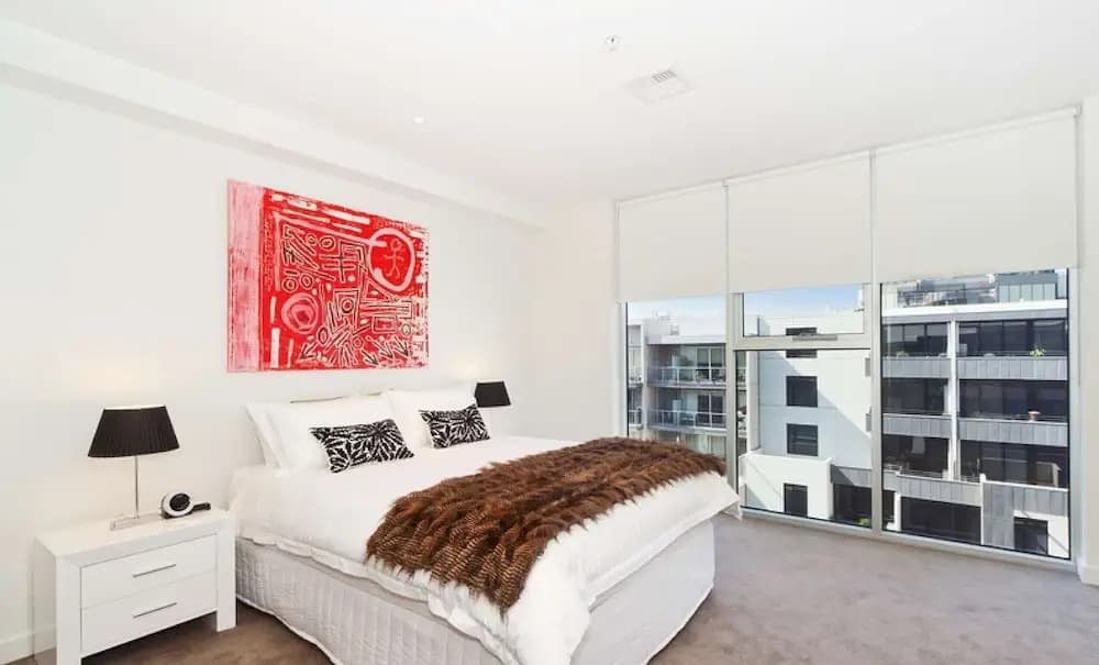 Bay Views Port Melbourne - photo 1