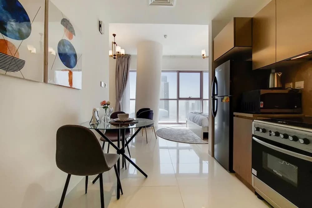 GreenFuture - High-Rise Sleek Studio With Panoramic City Views - photo 14