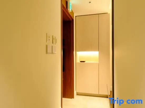 Roppongi House by U - Designers Room - Steps to Roppongi Hills & Nightlife - photo 2
