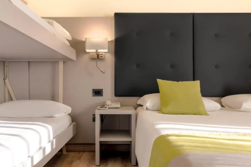 Hotel Aurora - photo 27