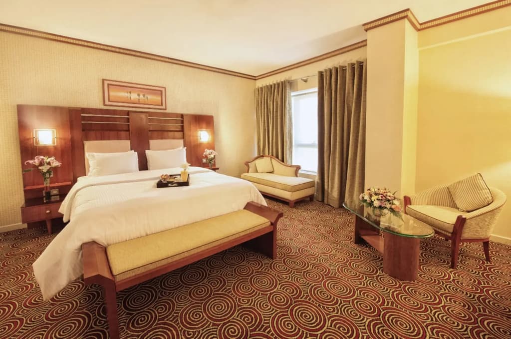 Grand Central Hotel - photo 10