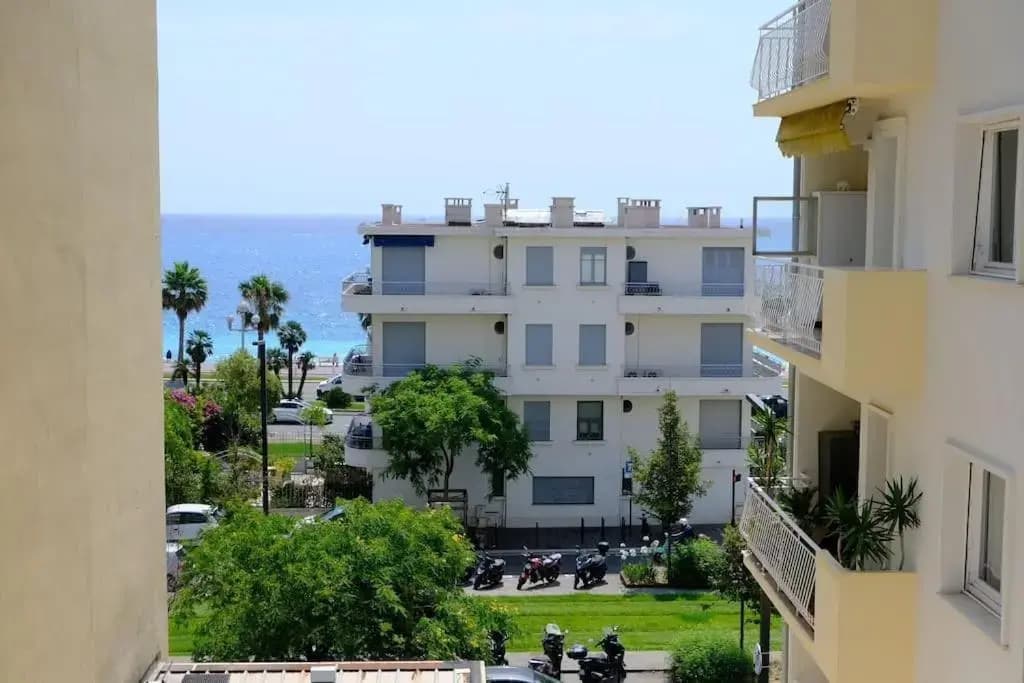 Studio terrasse vue mer à 1min de la plage et tram - photo 11