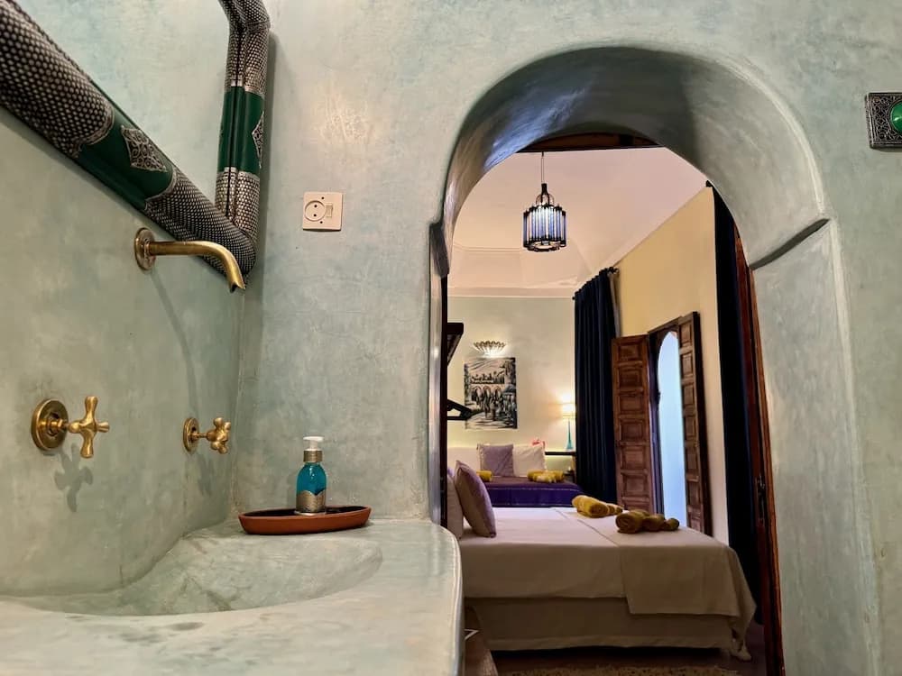 Riad Taghia - photo 17