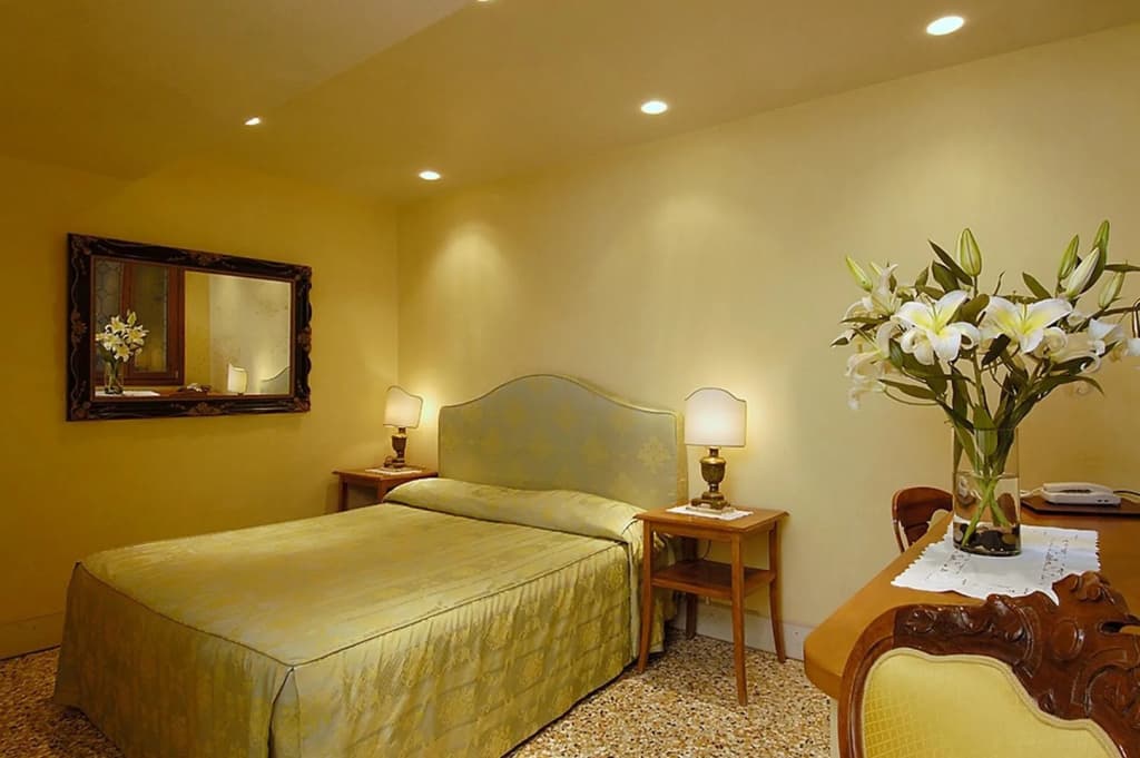 Hotel San Zulian - photo 5