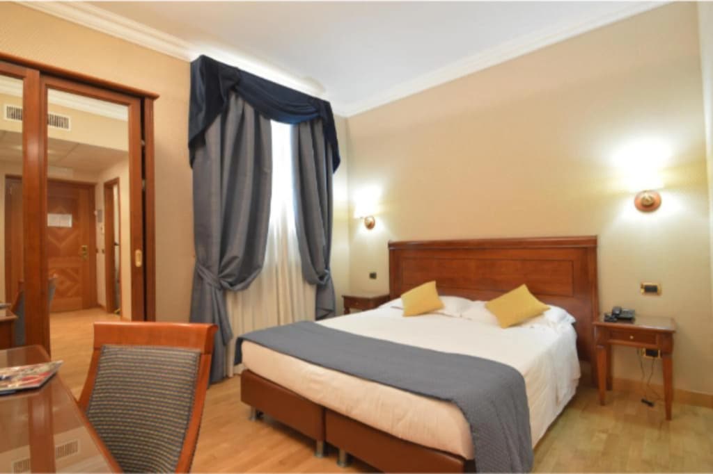 Hotel Montecarlo - photo 25