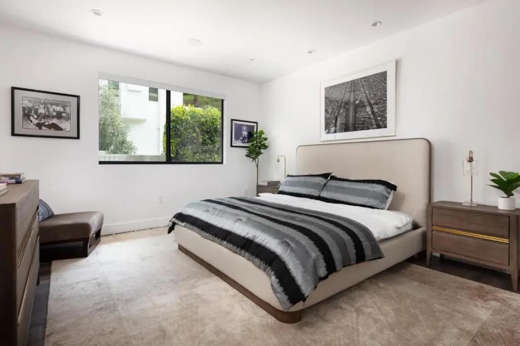 Willow Glen - Hollywood Hills Multi-level Villa With Theater & Pool - photo 10