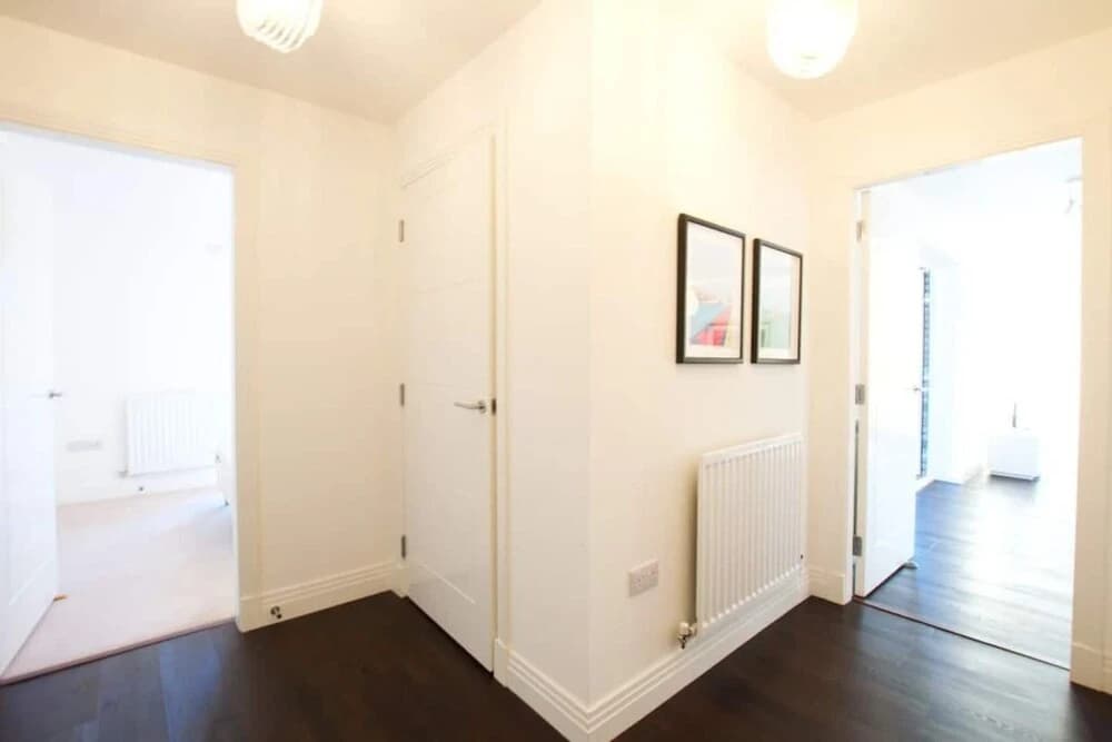 Bright City Centre Flat - photo 9