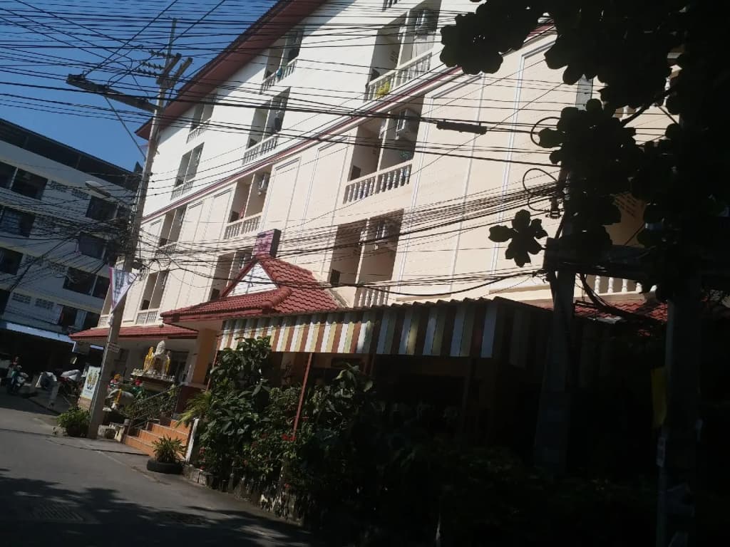 Maman Mansion - photo 1