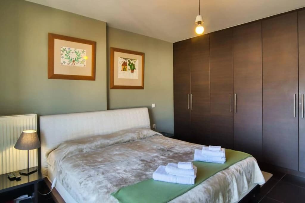 Pristine penthouse with Parthenon view by the pool - photo 4