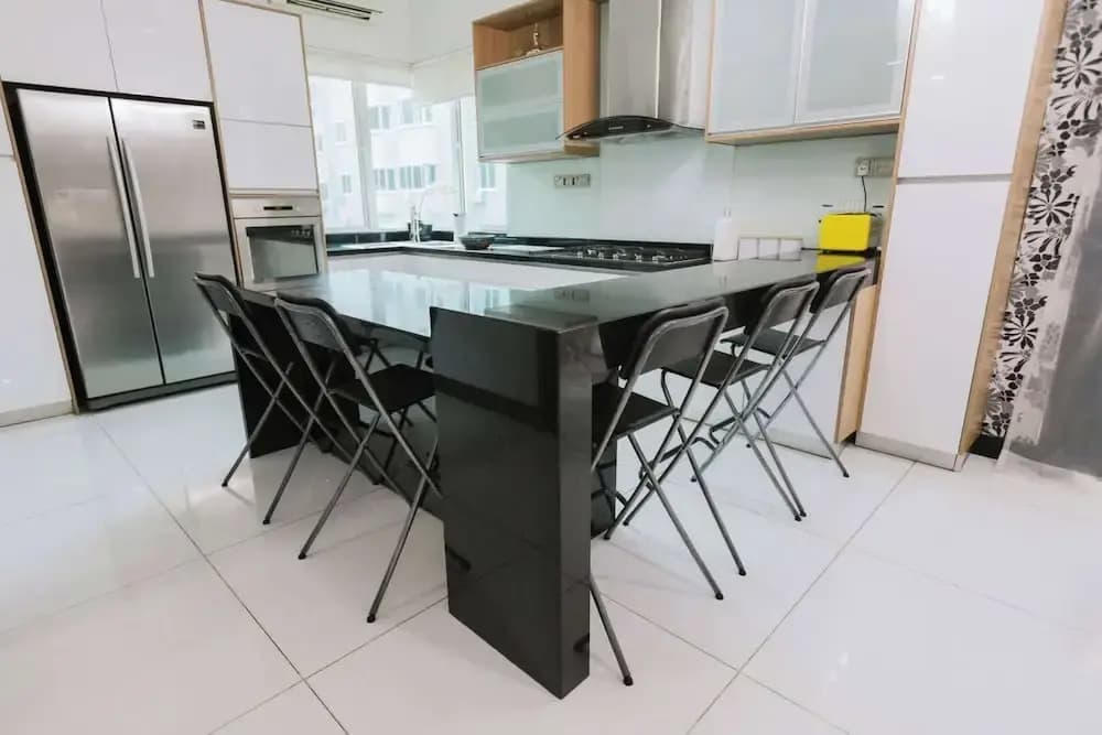 Spacious Luxury 6BR Home in Kemensah, KL - photo 12
