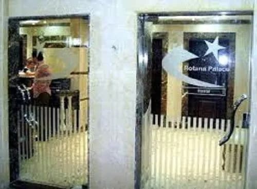 Rotana Palace Hostel - photo 8