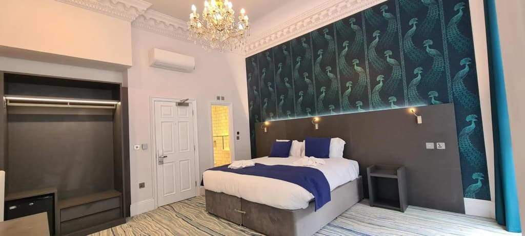 Commodore Hotel - photo 6