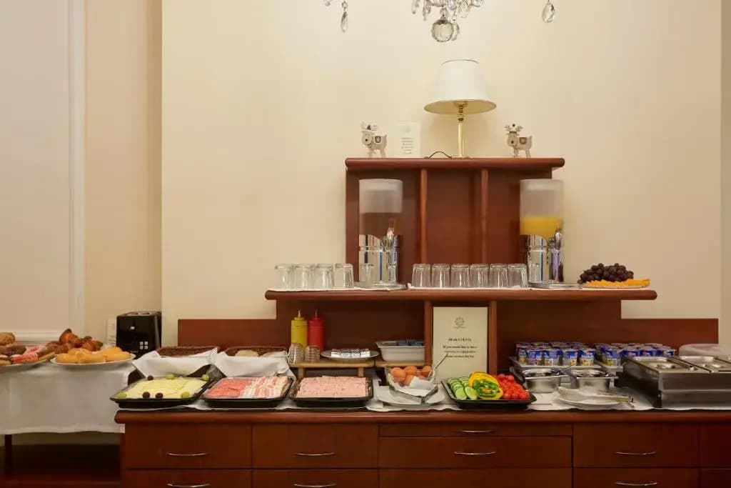 Fleur De Lis Hotel - photo 9