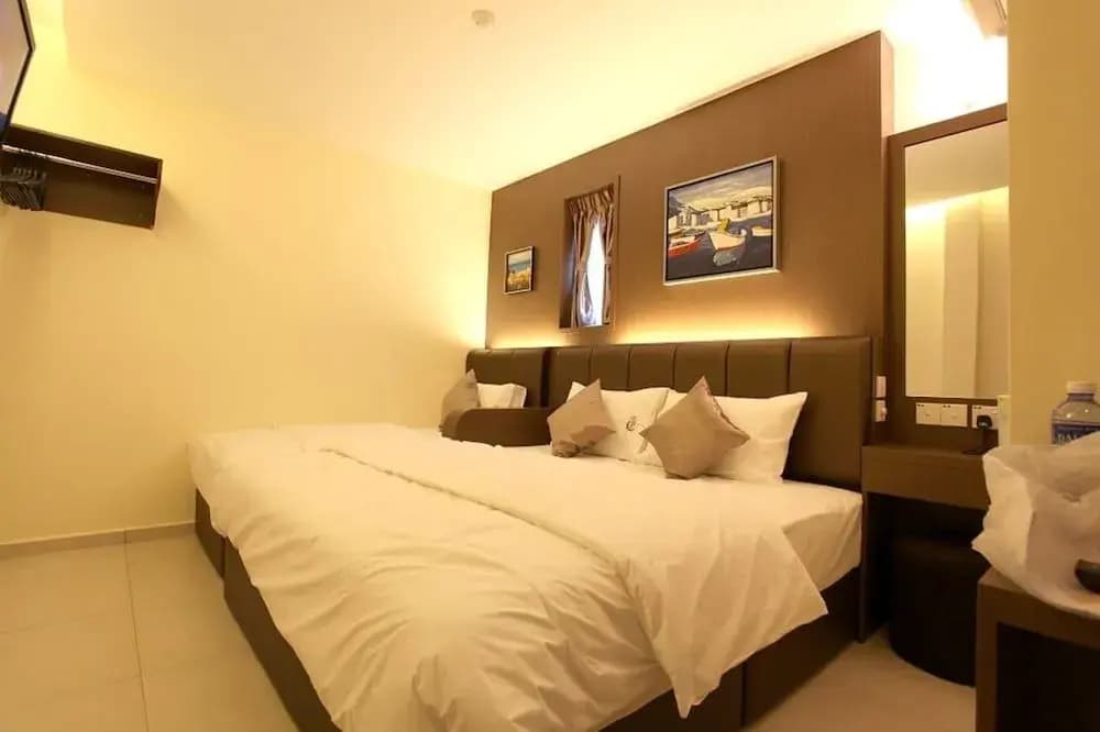 Hotel Zamburger Laurence Melaka (Marina Well) - photo 6