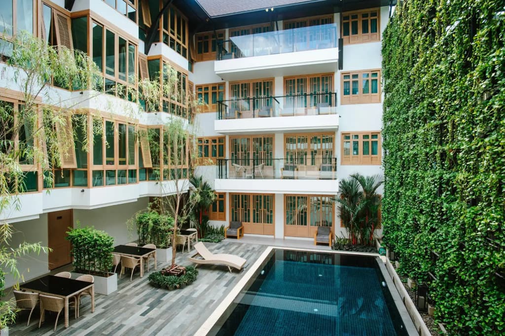 Moon Dragon Hotel - photo 18