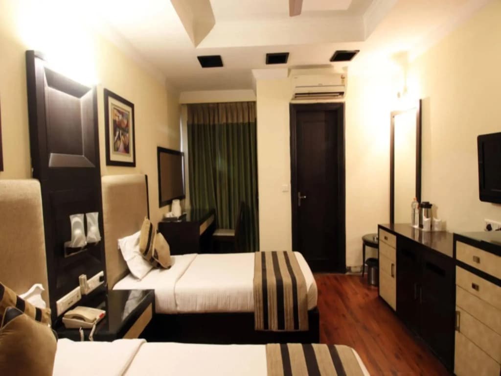 The Oakland plaza - Nehru Place by Orion Hotels - photo 4