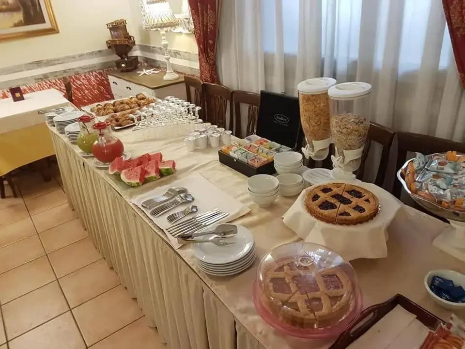 Hotel Sicilia - photo 11