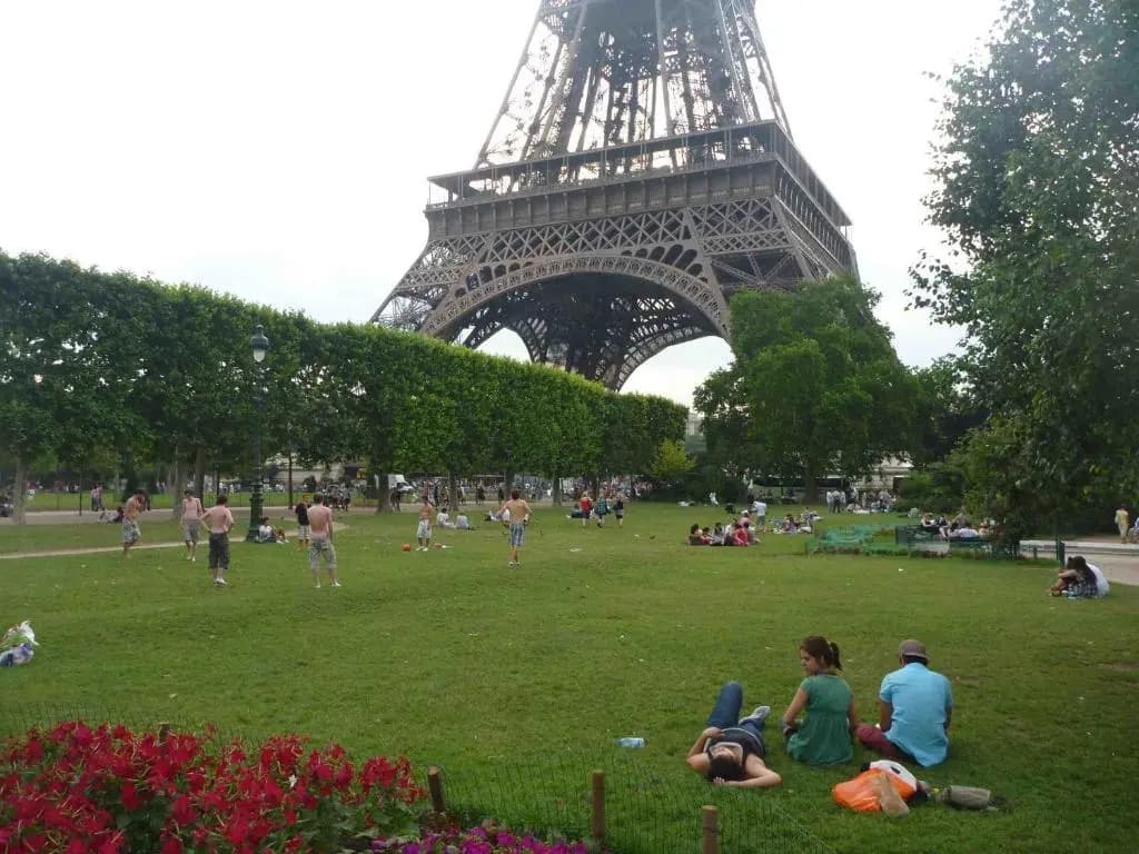 Eiffel Tower Champs de Mars - photo 10