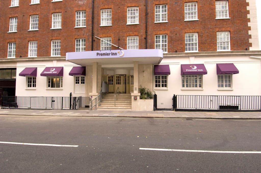 Premier Inn London Victoria - photo 25