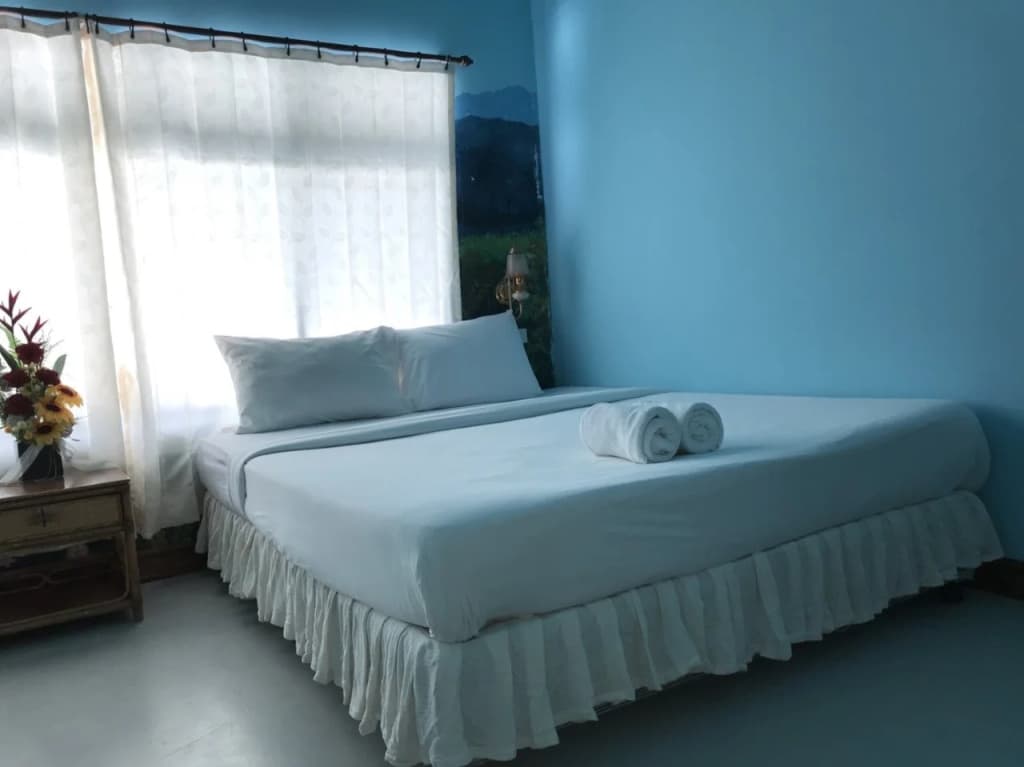 The Corner Transit Hostel - photo 19