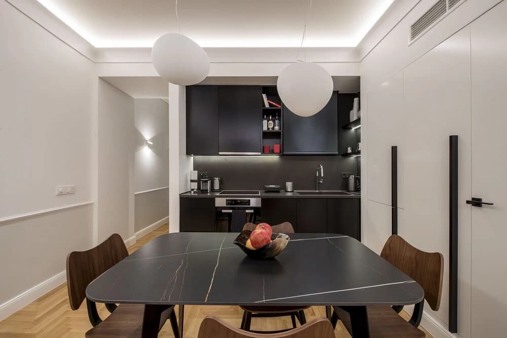 Chic central Athens apartment at Mavilli Sq. - photo 9