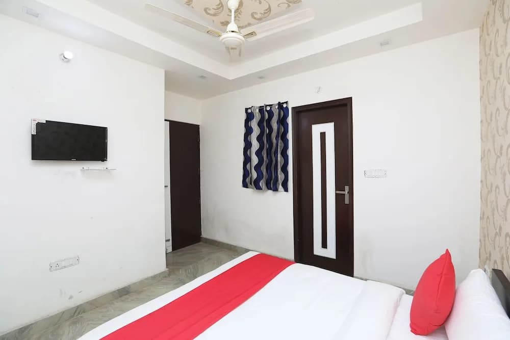 Happy Stay by OYO Rooms - photo 3