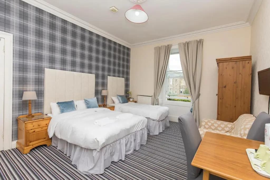 Edinburgh Rays Guest House - photo 17