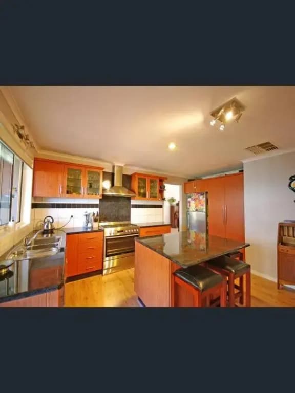 ravenhill house - photo 5
